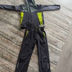 Technical wind breaker and bottoms