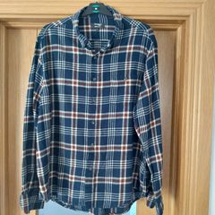 Mens shirts long sleeved x 2, Size XXL