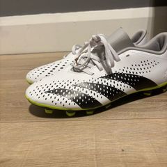 Adidas predator football/ soccer boots