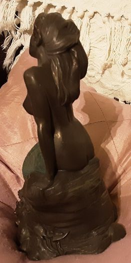 Nice mermaid figurine