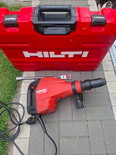 Hilti Te700 230v