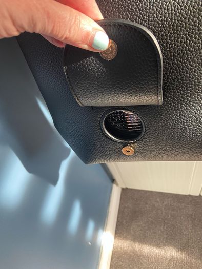 handbag for wine drinker