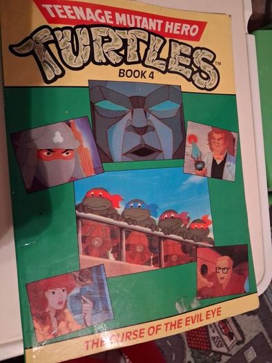 teenage mutant hero turtles. book 4
