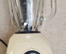 Dualit blender - cream retro style
