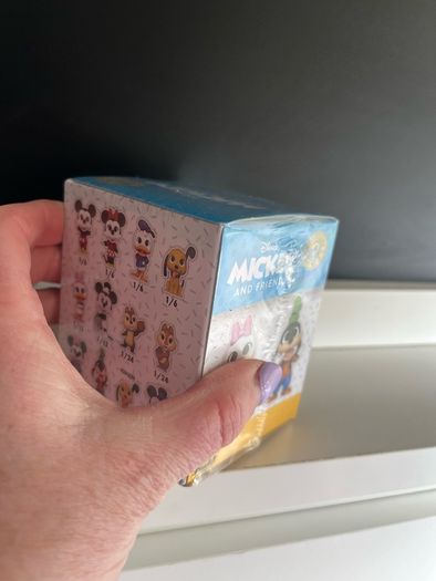 Mickey surprise box