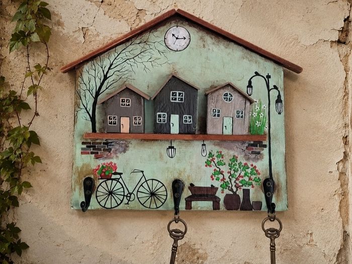 Handcrafted wooden key holder!