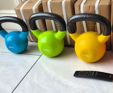 3xbrand new cast iron kettlebells