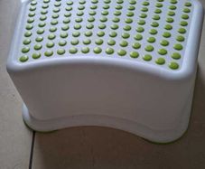 Children's bathroom step / stool