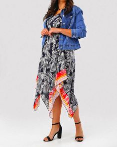 Lovely Summer Dress size 20 + other amazing dresses available
