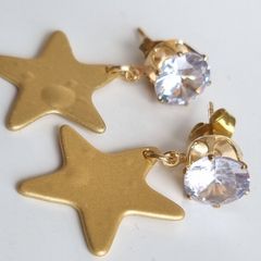 Earring gold pendant star