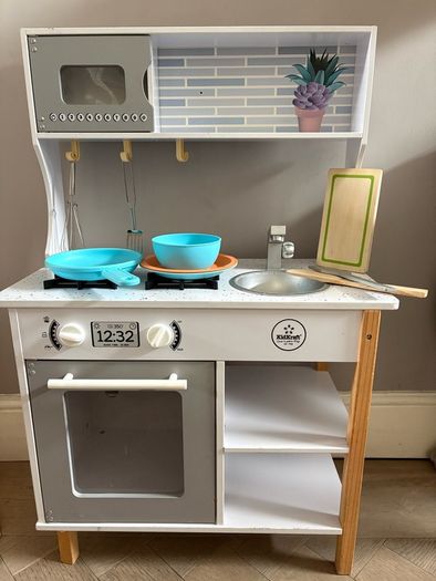 Toy Kitchen