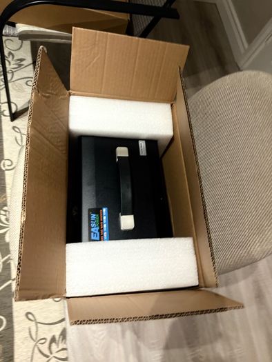 power Inverter pure wave 5000w 12v to 220v eu socket or 3 pin adapter soket also