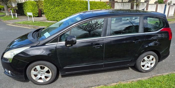 Peugeot 5008 7 Seater Diesel Car/ Estate