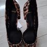 leopard print heels Image 3