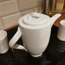 1L tea pot with 4 mugs white Image 4