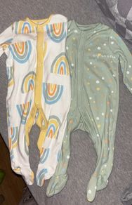 Dunnes babygrows 0-3