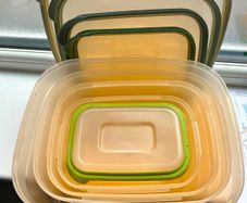 Joesph joesph tupperware set