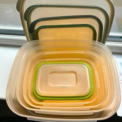 Joesph joesph tupperware set