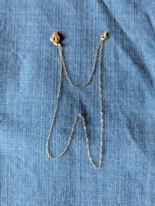 Kids gold chain and hold heart pendant