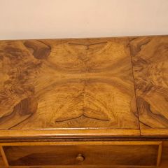 1953 Singer 201k in Queen Anne cabinet with stunning walnut burl top