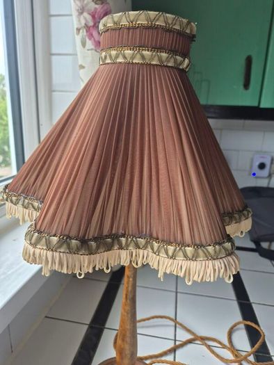 Lamp 1920s Vintage pleated silk shade solid oak base Table lamp