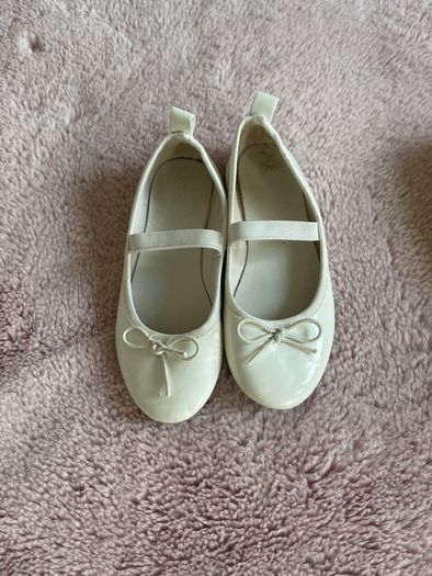 H&M shoes girl size 29 and 30
