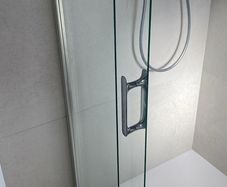 image shower door brand new.