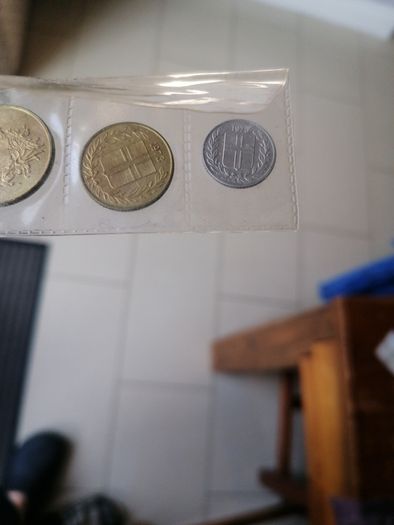 Unc 1973 Island Coin Set