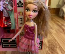 Two 2001 Bratz Dolls