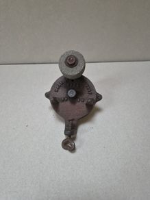 Vintage Blade Sharpening Device