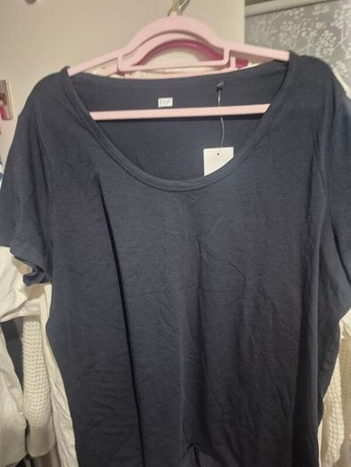 Tops size xl. All brand new some without tag. E2 each pr can do bundle on all