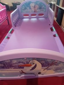 Toddler bed, Frozen theme