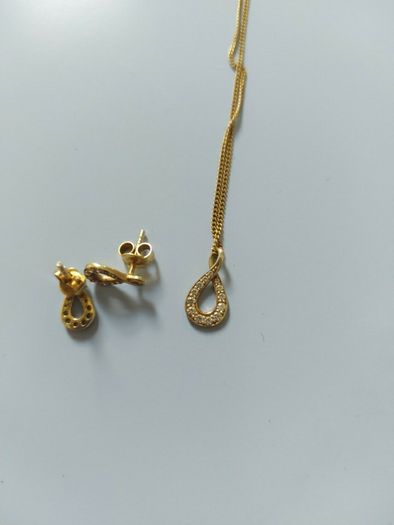 gold plated silver earring and pendant set