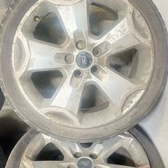 18 inch fordalloys with tyres