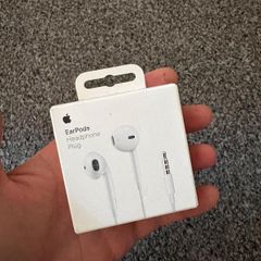Apple EarPods with 3.5mm Headphone Plug. Brand New & Sealed