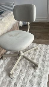 2 Ikea desk chairs