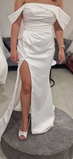 wedding dress