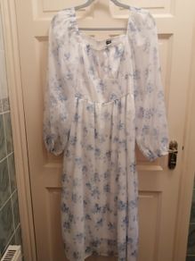 Blue and white floral dress 12 to 14