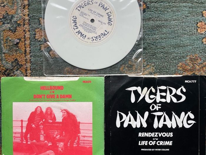 Tigers of Pan Tang 3 singles 1 of which is a double in vg+ condition