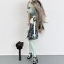 Monster High Ghoul's Alive! Frankie Stein Doll - 2012 Mattel Image 2
