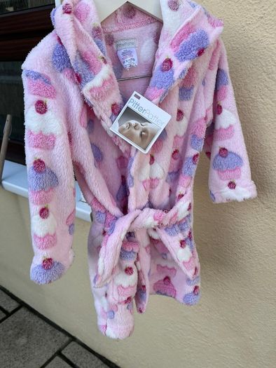 Brand New with tags girls dressing Age 3-4