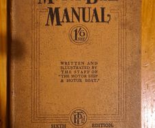 The Motorboat Manual 1948. Written And Illustrated By The Staff Of"the Motor Shop & Motor Boat. Hardback In Good Condition.