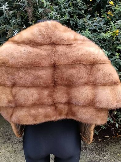 Beautiful 1950's S Jaffa Ltd Mink Cape