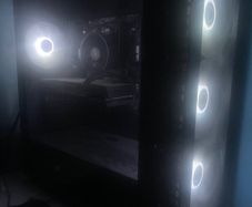 Gaming Pc  Ryzen 5 5600x / Rx 7600 / 16gb Ram /
