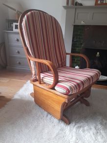 Gliding chair