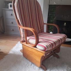 Gliding chair