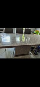 table& chairs