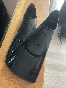 Swimming fins