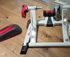 Elite Fluid Indoor Trainer and Wheel Support
