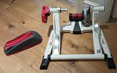 Elite Fluid Indoor Trainer and Wheel Support